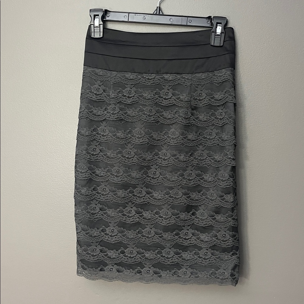 H&M Black Lace Pencil Skirt - Size 4 - NWT